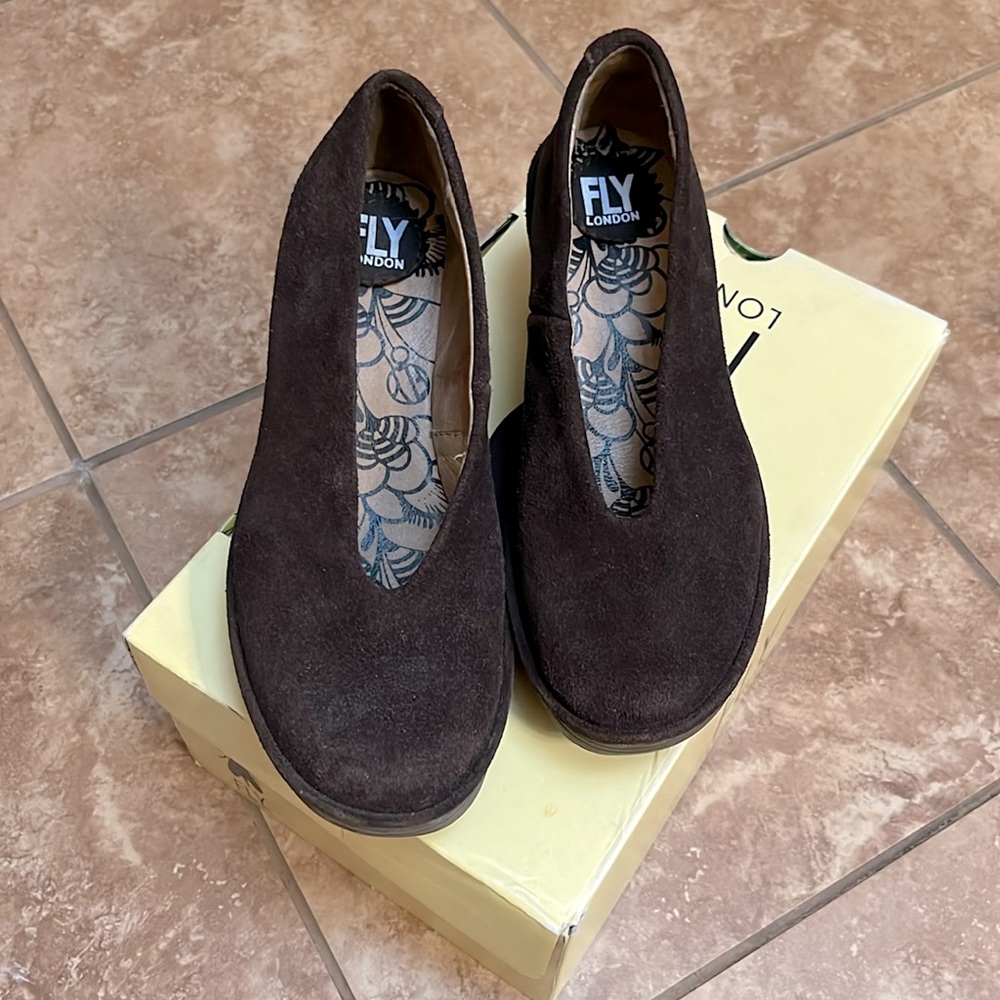 Fly London Yaz Wedge Pumps
